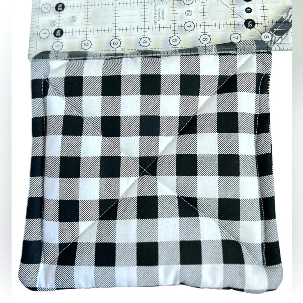 Hand Crafted Black and White Buffalo Plaid Pot Holders Fabric Hot Mat Trivet